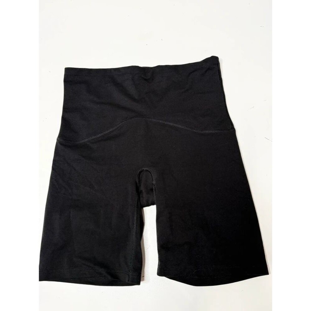 SPANX booty boost active black biker shorts medium